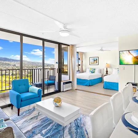 Tropical Bliss, Mountain View Condo Near Waikiki Beach With Free Parking